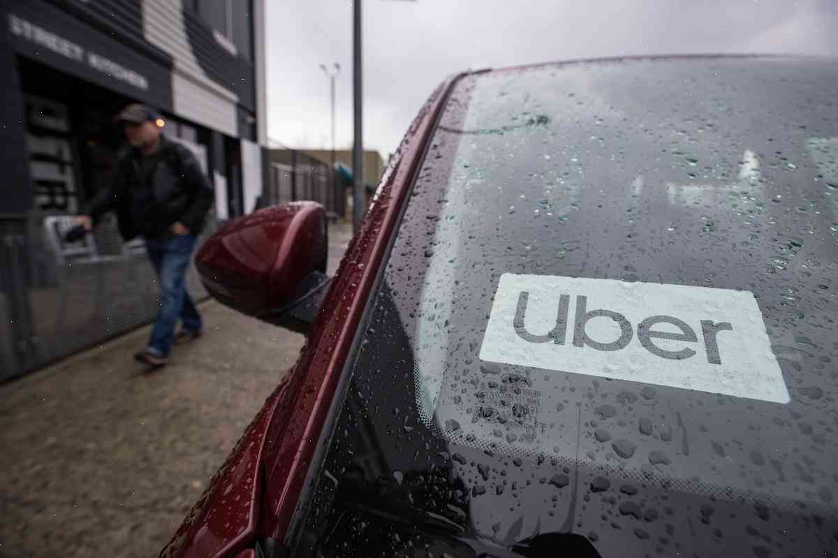 Uber is increasing its ride-sharing service in Toronto after the city freezes new licences